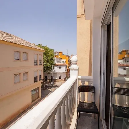 Apartamentos Lola Beach Malaga Exterior photo